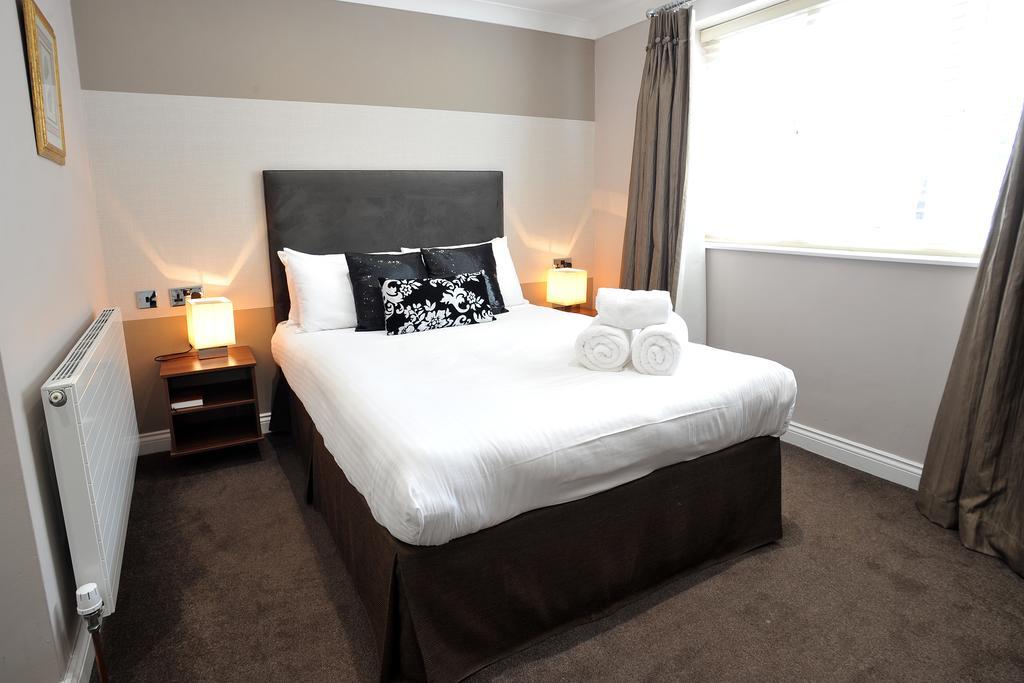 The Kings Arms Hotel Berwick Upon Tweed Rum bild