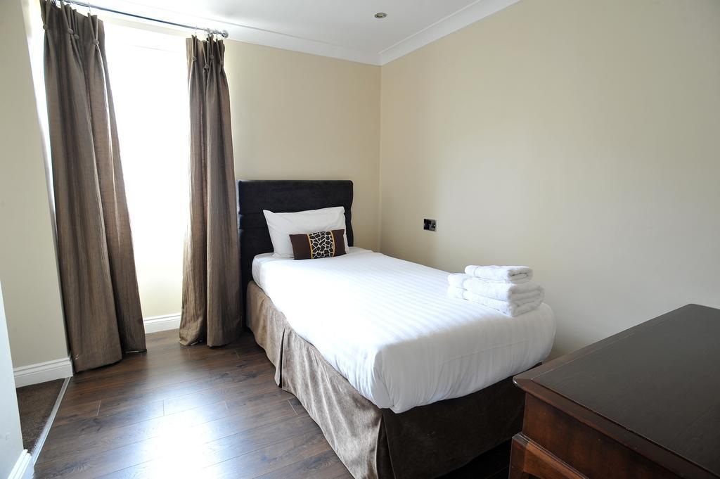 The Kings Arms Hotel Berwick Upon Tweed Rum bild